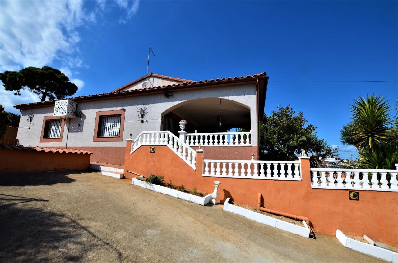 Villa Olombel Massanet De La Selva Exterior photo
