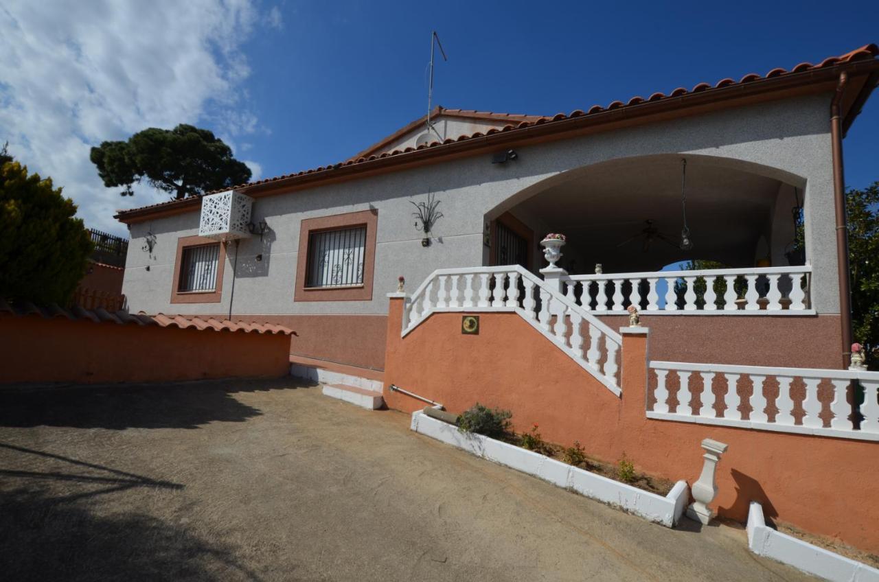 Villa Olombel Massanet De La Selva Exterior photo